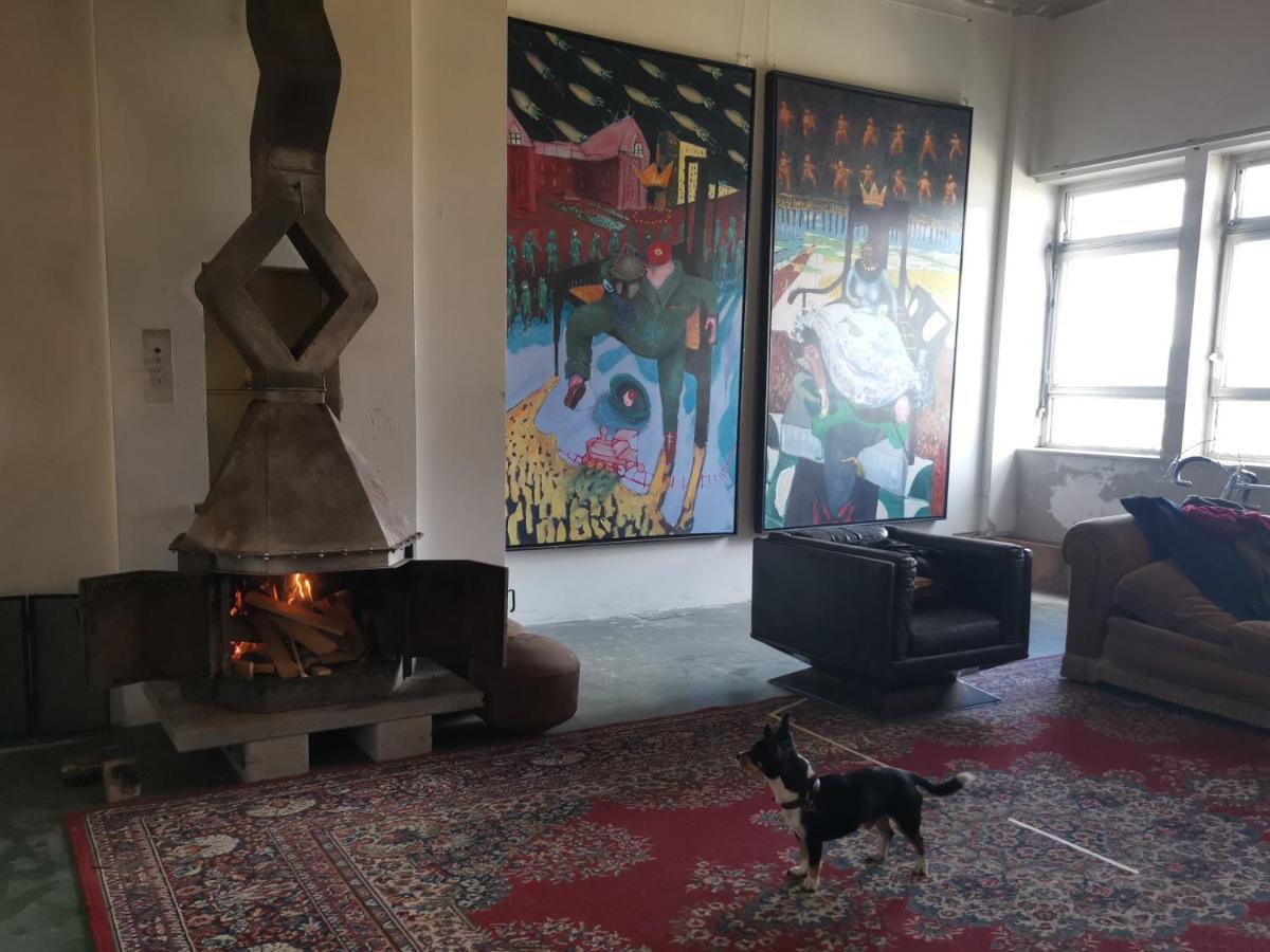 Ghostel 1St - Aventure Alternative - Guest House - Arts-Factory-Experience - For Artists, Makers And Open Minds - Attention, We Are Not A Hotel And Are Not Adapted For Everybody - Read Host Warnings Before Reservation - Www,Providence,Be Asbl Charleroi Zewnętrze zdjęcie